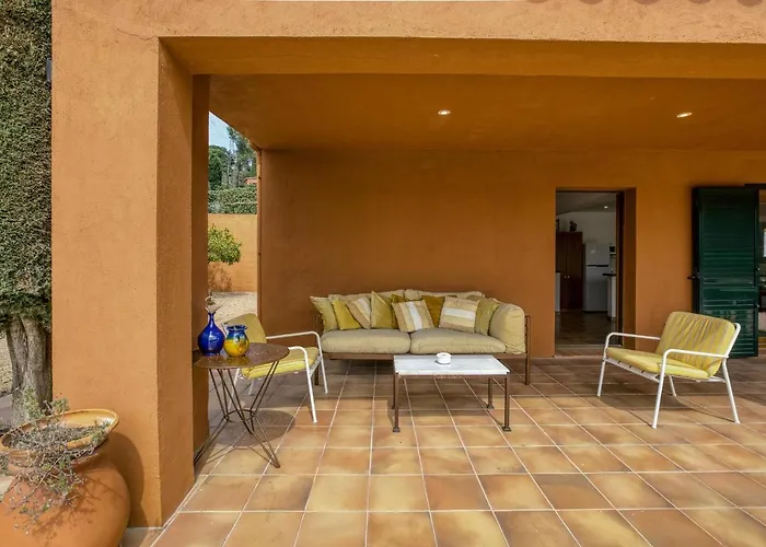 Casa Con Piscina 巴古尔