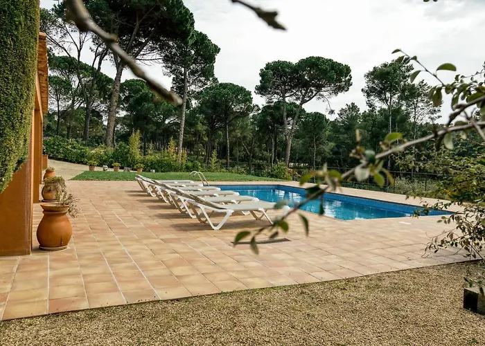 Casa Con Piscina 度假居 *